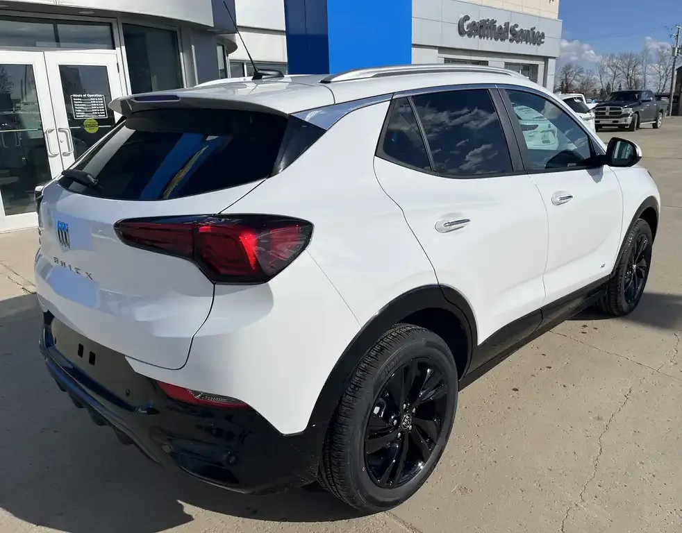 Buick Encore 2026 photo 4