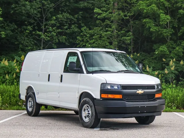 Chevrolet Express 2025 photo 3