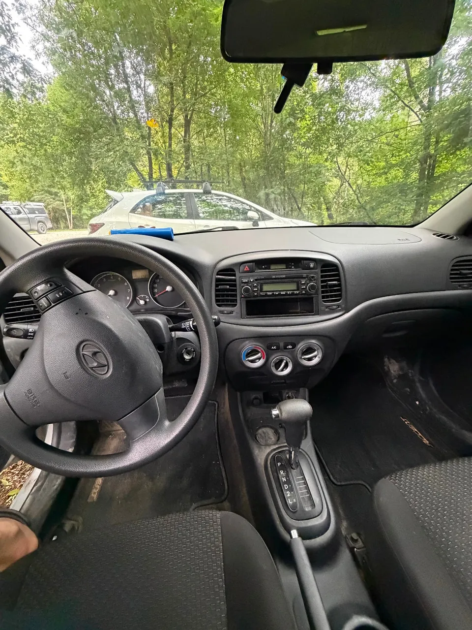 Hyundai Accent 2011 photo 5