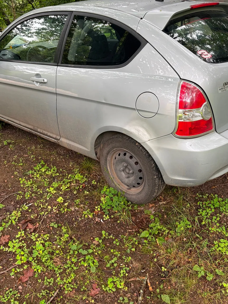 Hyundai Accent 2011 photo 4
