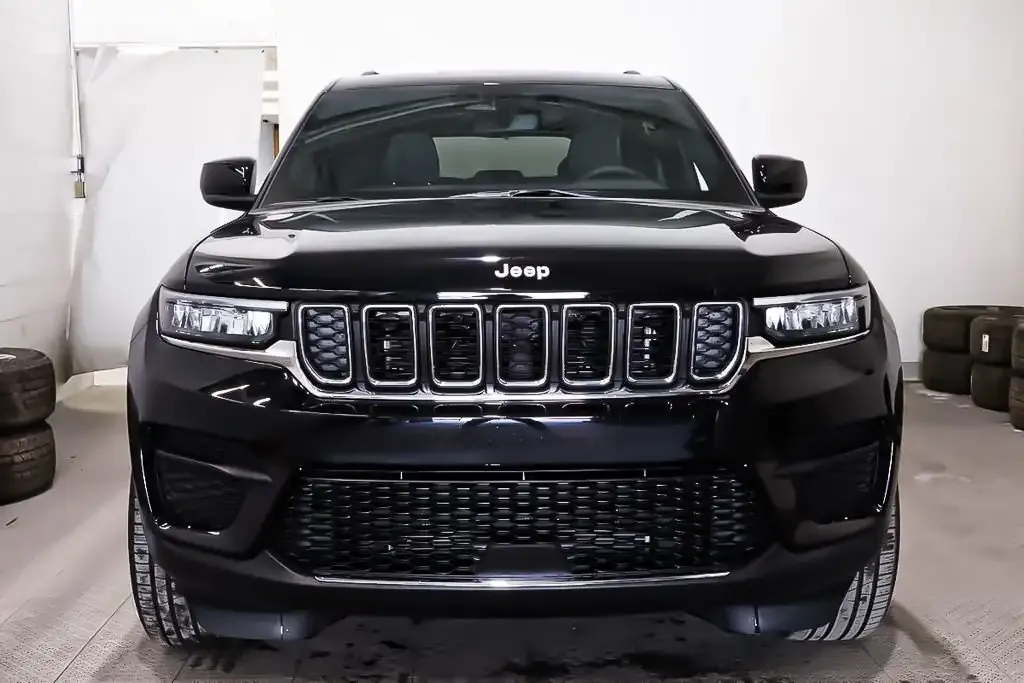Jeep Grand Cherokee 2024 photo 2