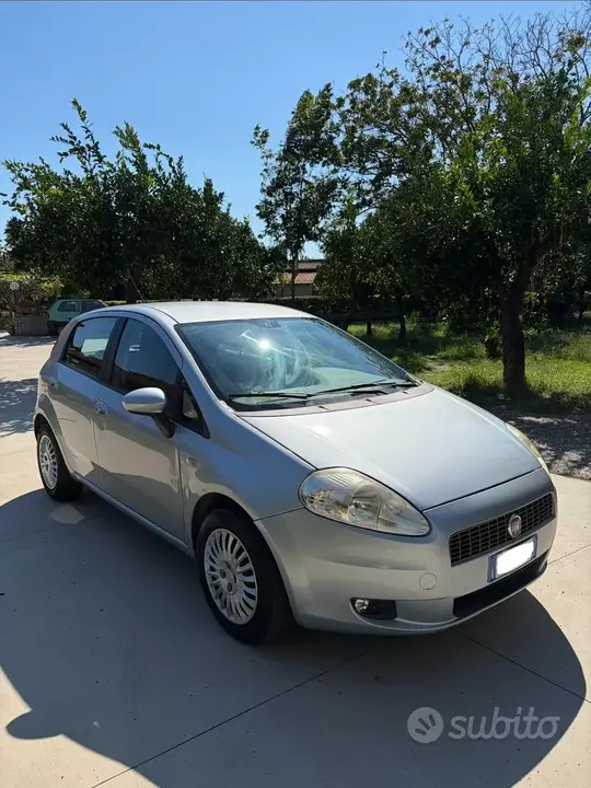 Fiat Grande Punto 2008 photo 3