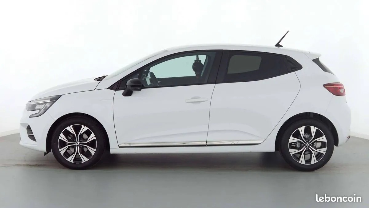 Renault Clio 2023 photo 4