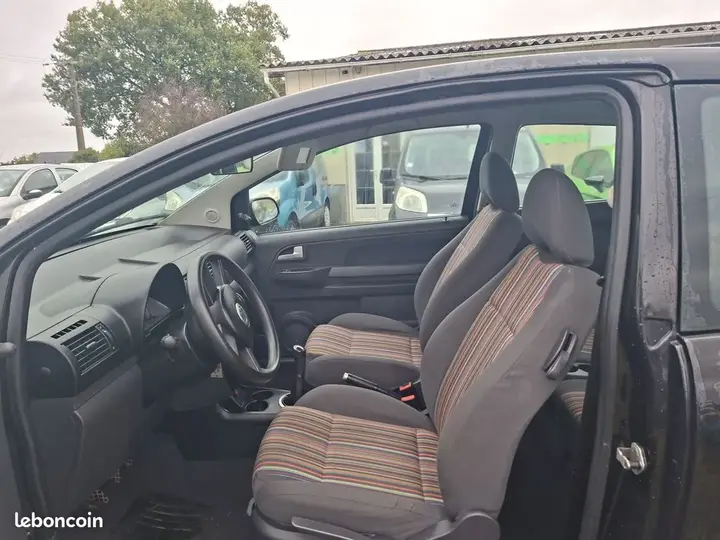 Volkswagen Fox 2005 photo 5