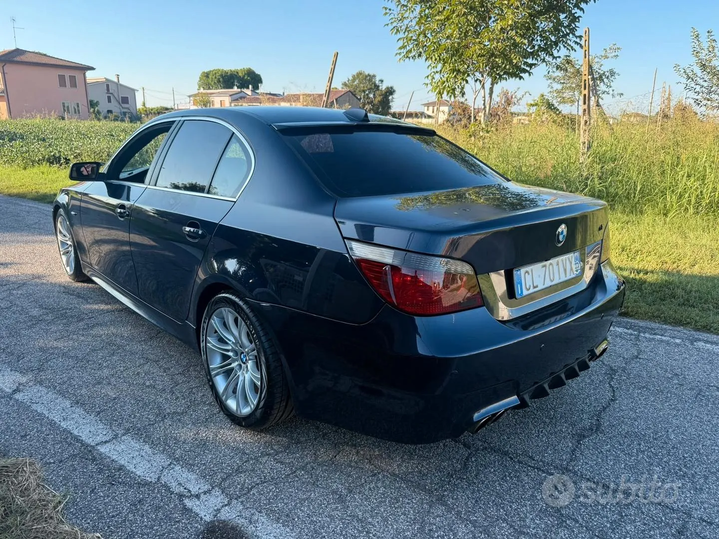 BMW E60 2004 photo 2