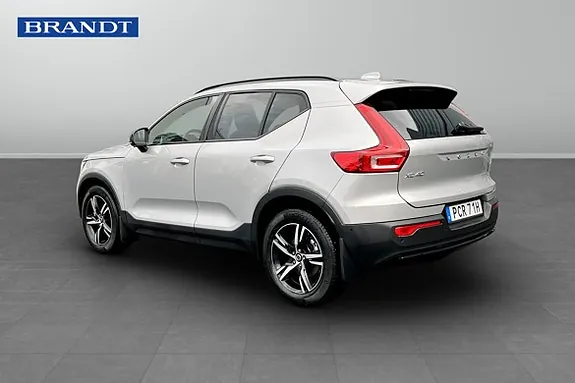 Volvo Xc40 2025 photo 2