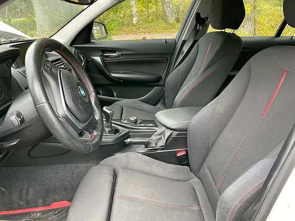 BMW 116D 2012 photo 3