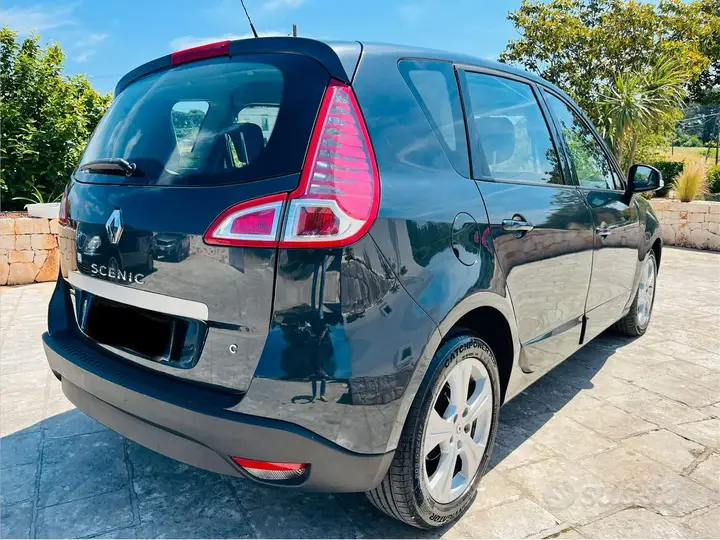 Renault Scenic 2010 photo 3