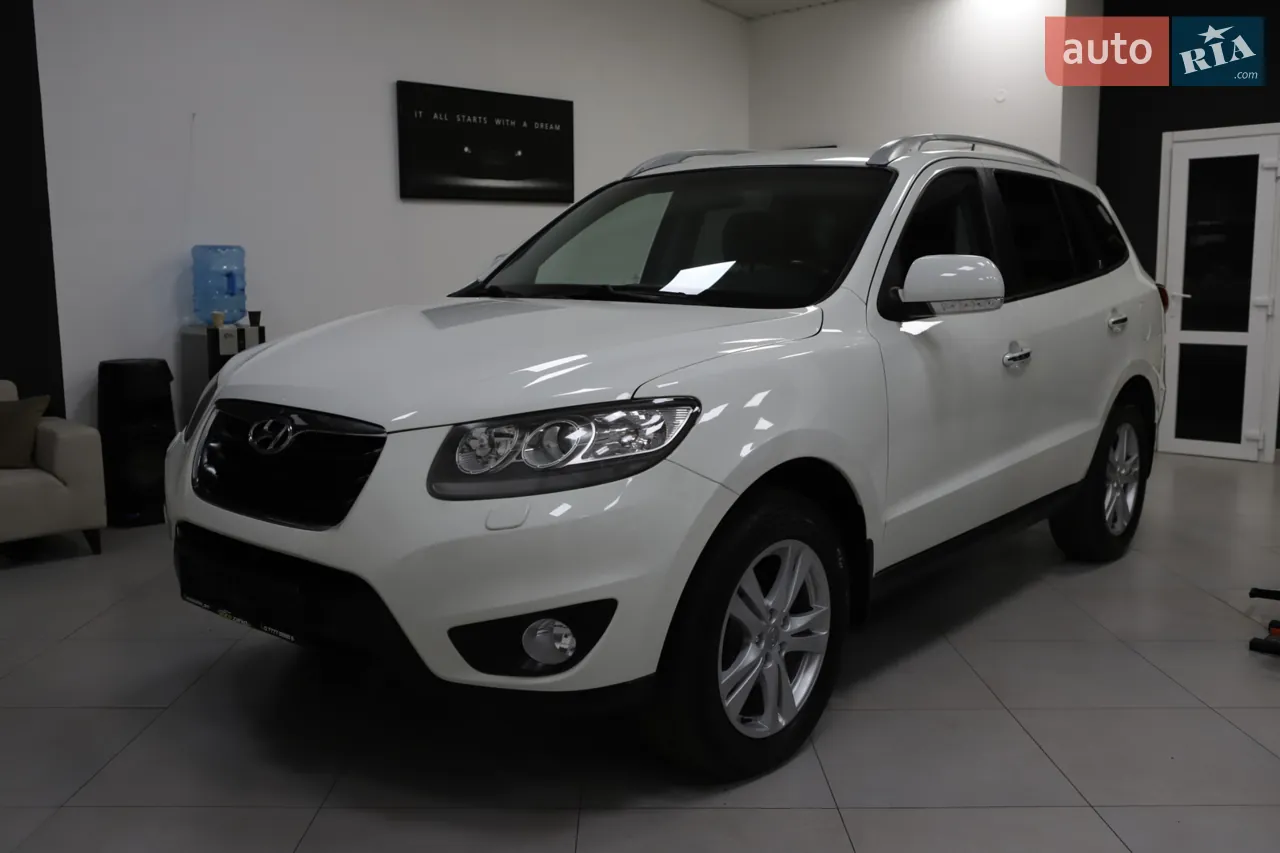 Hyundai Santa Fe 2012 photo 3