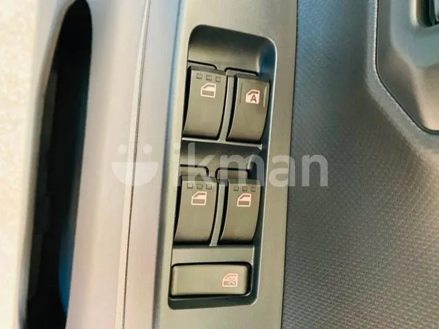 Daihatsu Mira 2025 photo 5