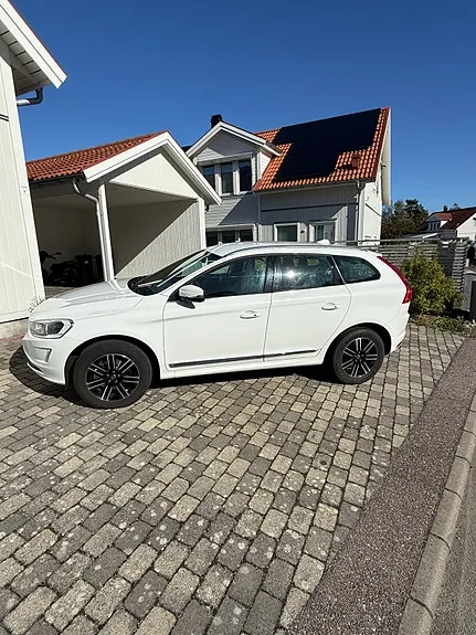 Volvo Xc60 2017 photo 4