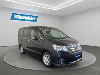 Nissan Serena 2012 photo 4