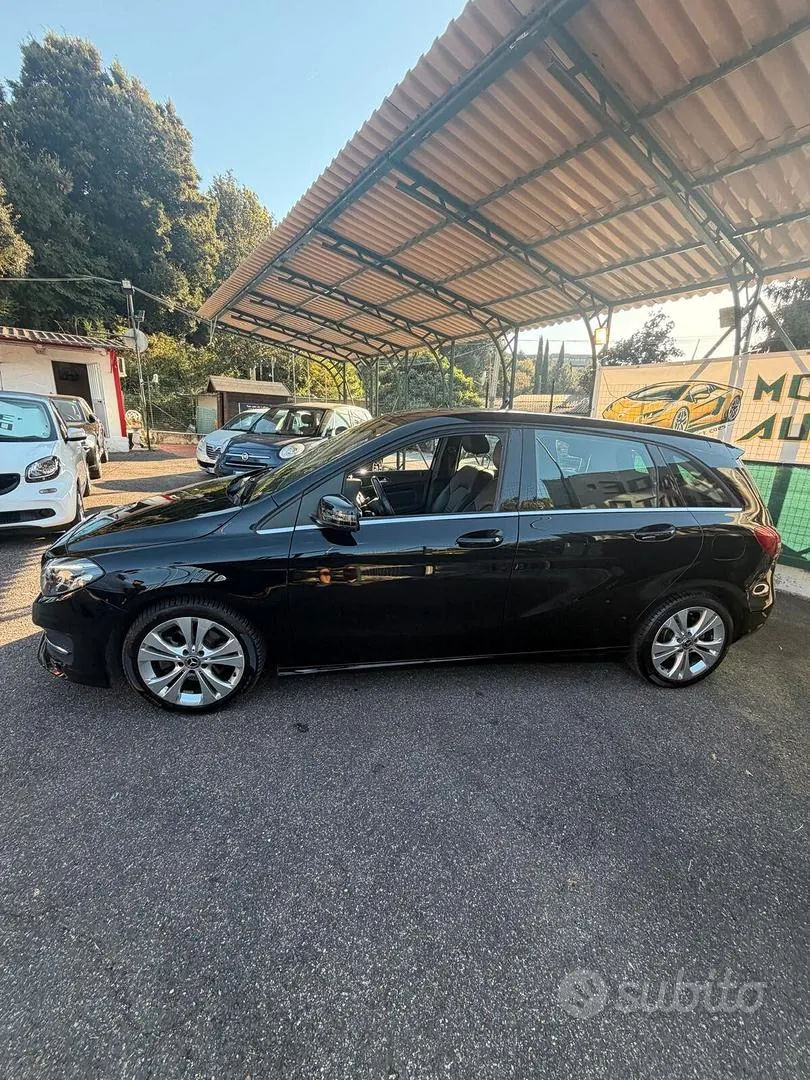 Mercedes-Benz B 180 Premium 2018 photo 4