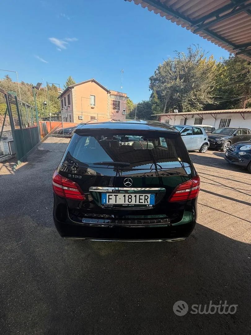 Mercedes-Benz B 180 Premium 2018 photo 2