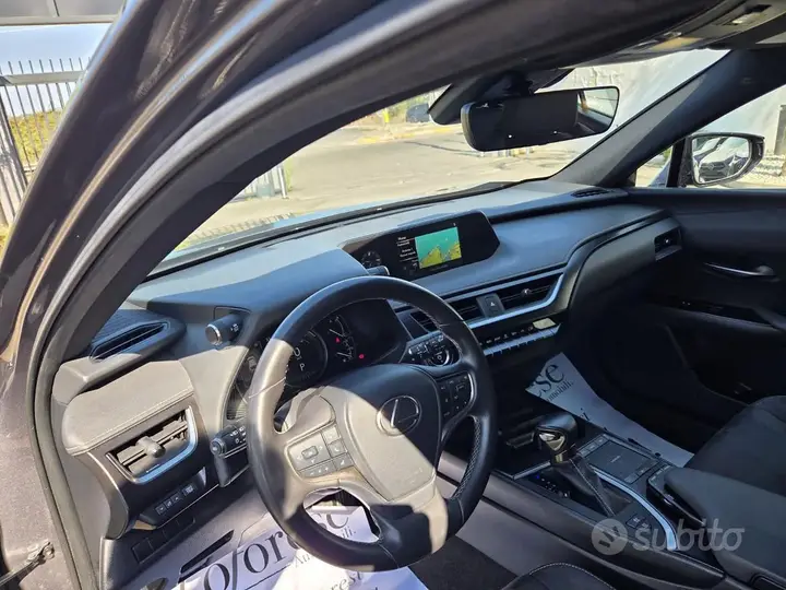 Lexus Ux 2022 photo 2