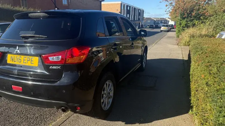 Mitsubishi Asx 2016 photo 5
