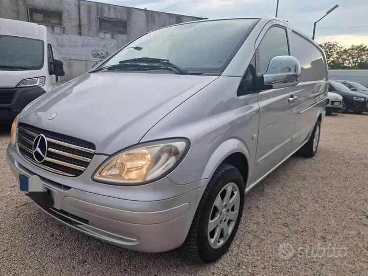 Mercedes-Benz Vito 2004 photo 2