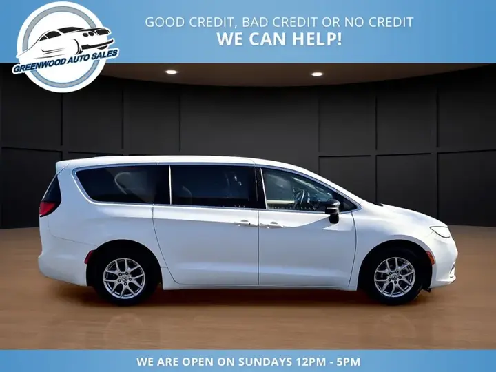 Chrysler Pacifica 2024 photo 4
