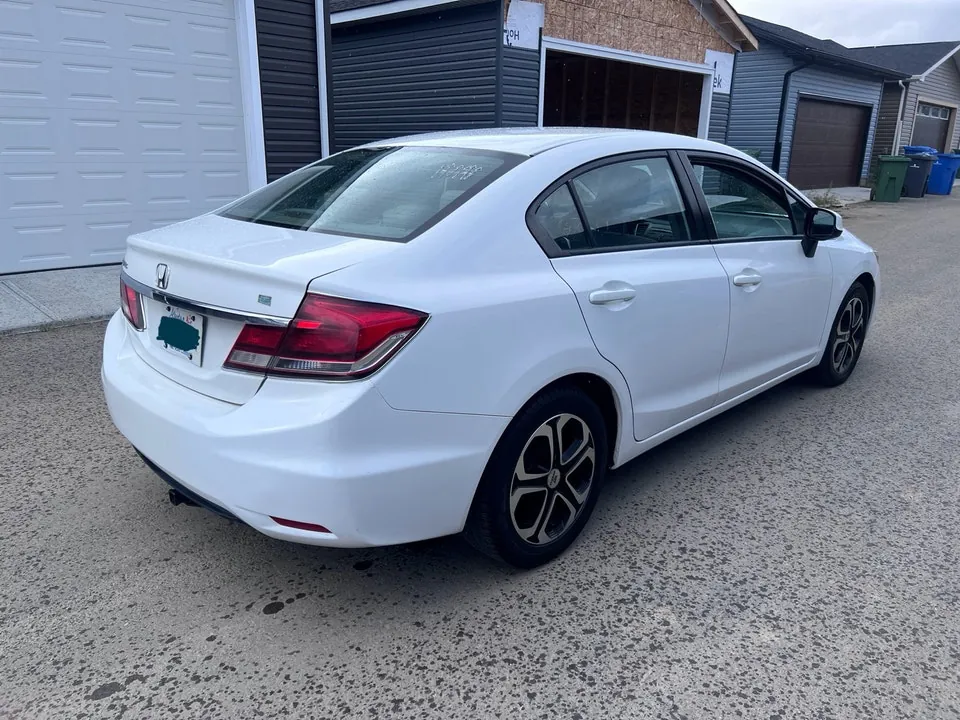 Honda Civic 2013 photo 4