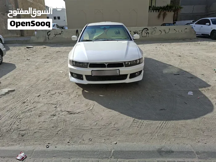 Mitsubishi Galant