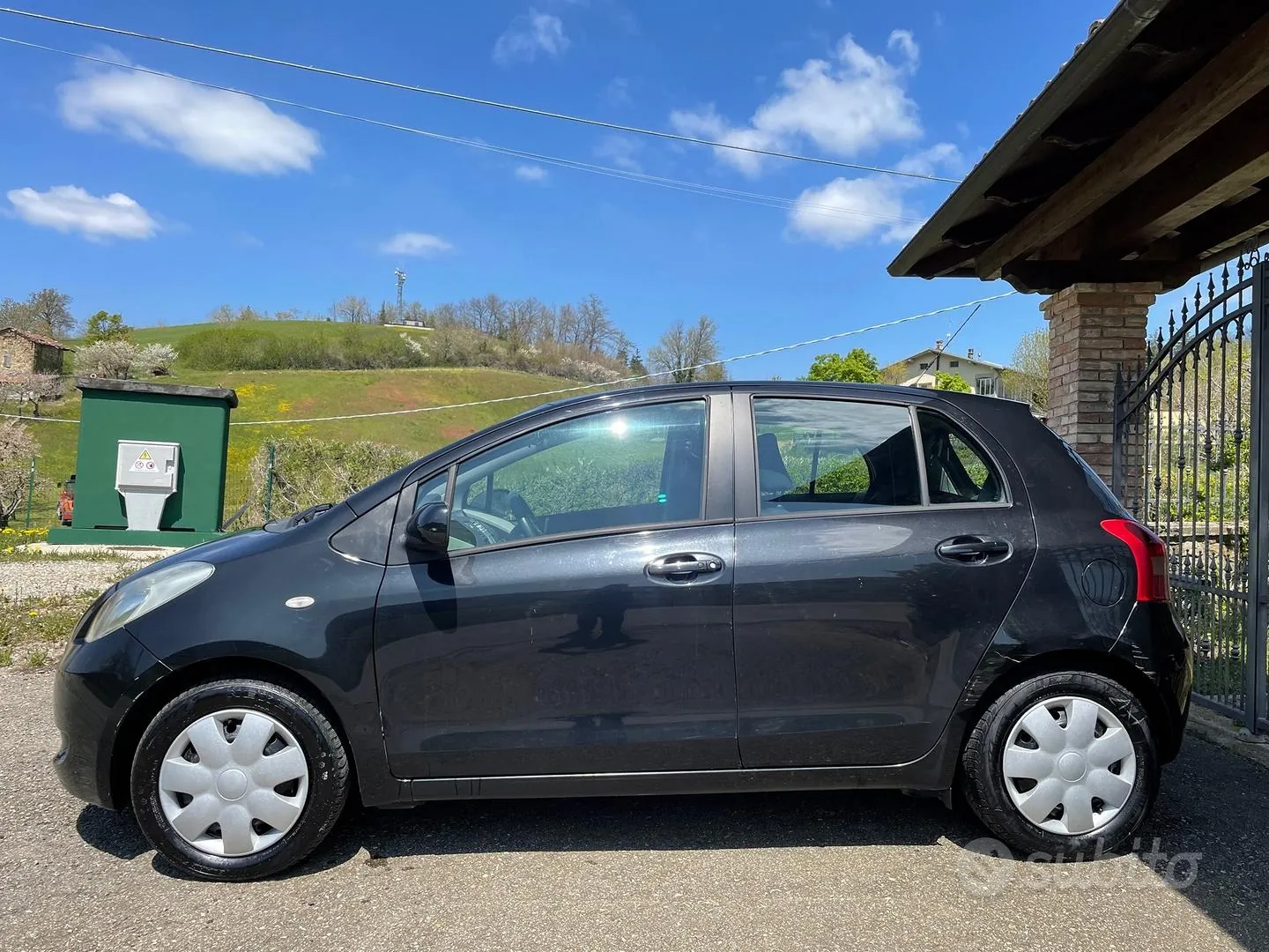 Toyota Yaris 2006 photo 2