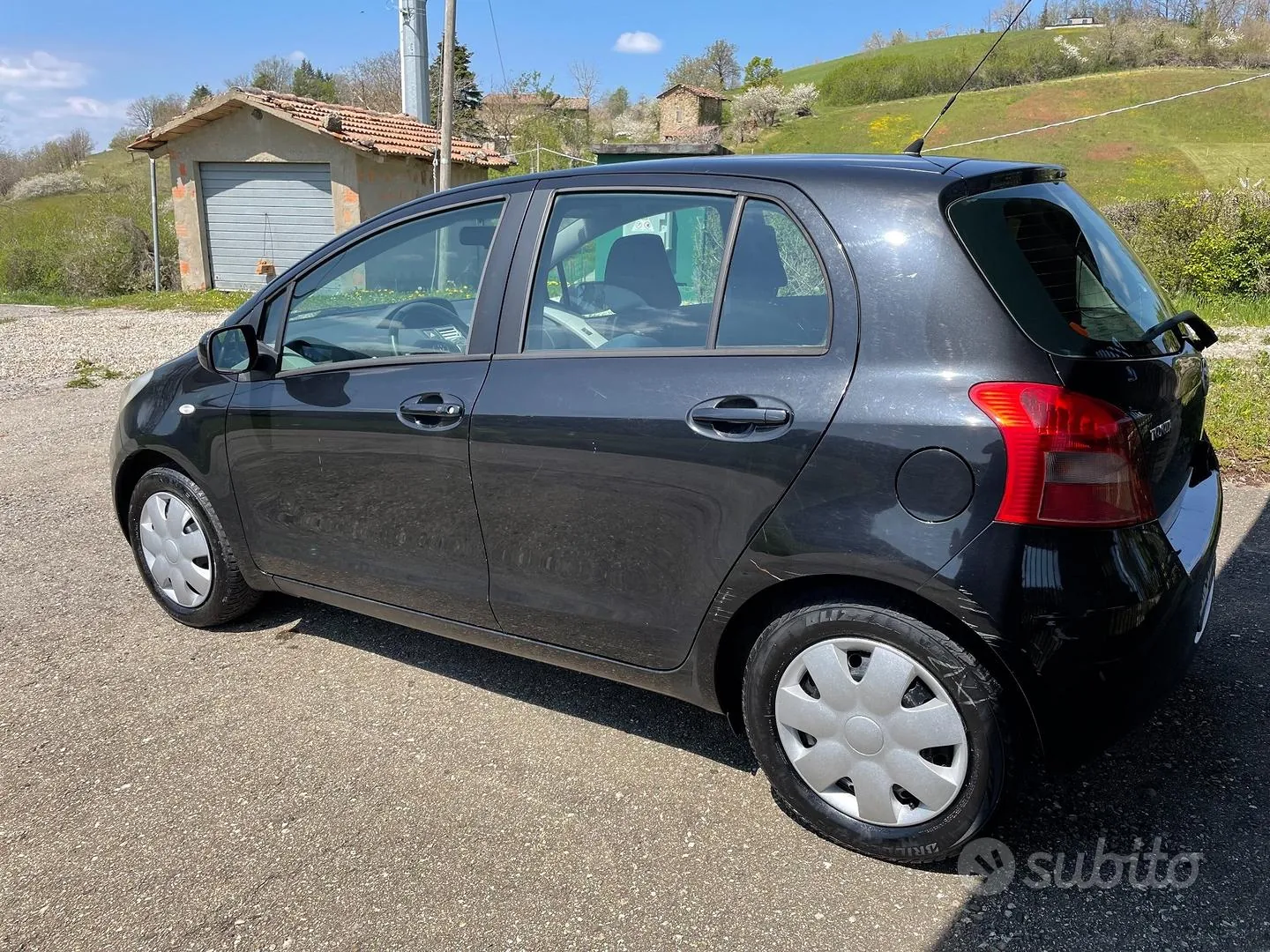Toyota Yaris 2006 photo 3