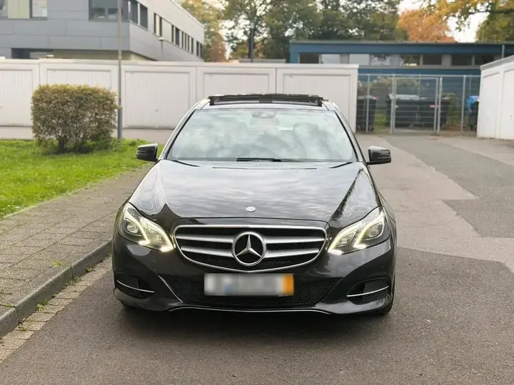 Mercedes-Benz E 220 Cdi