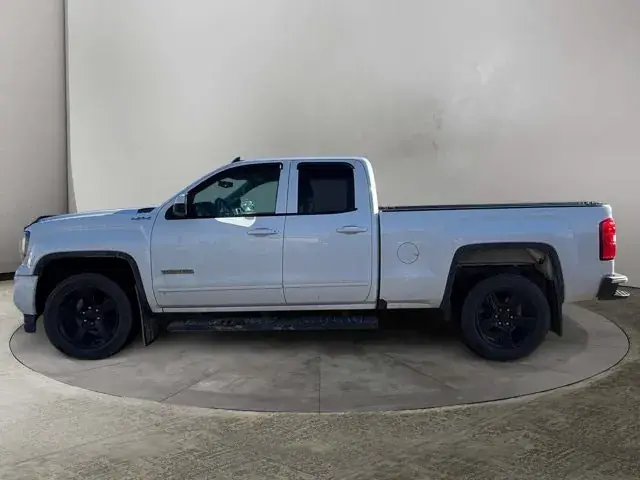 GMC Sierra 1500 2018 photo 2