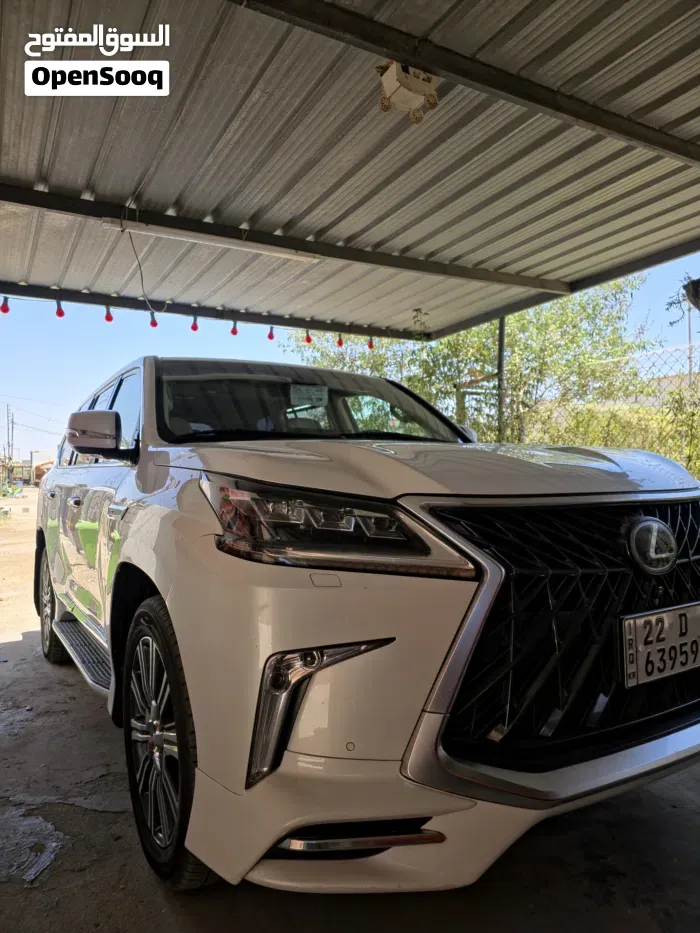 Lexus Lx 570 2017 photo 2