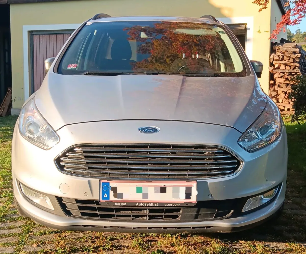 Ford Galaxy 2016 photo 3