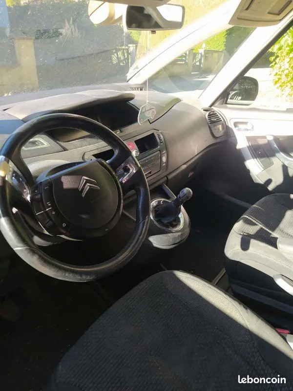 Citroen C4 Picasso 2008 photo 3