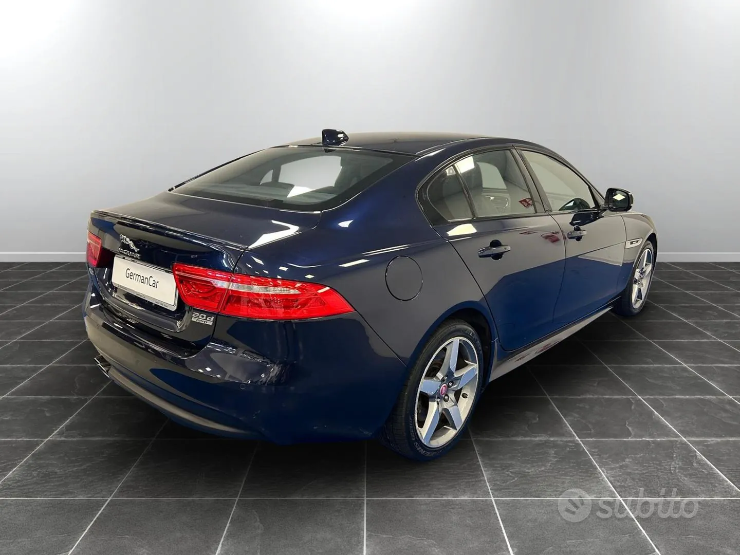 Jaguar Xe 2017 photo 4