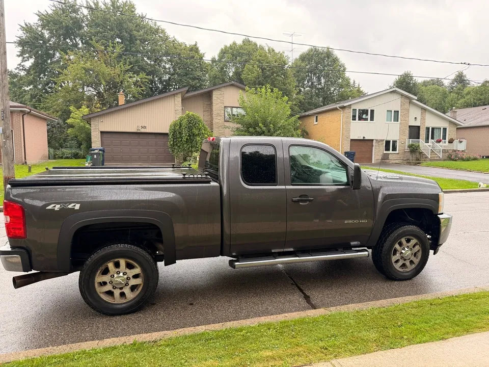 Chevrolet Silverado 2500Hd 2011 photo 5