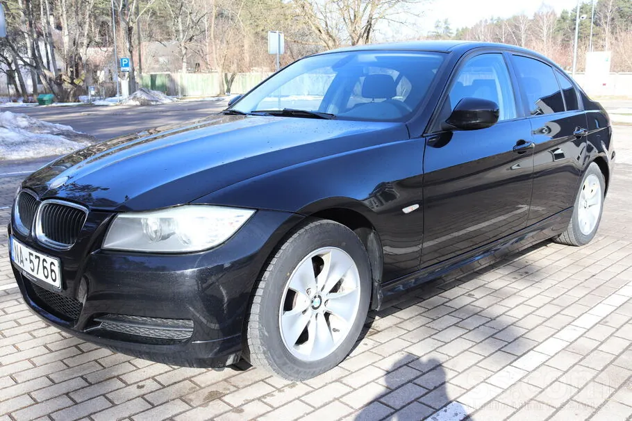 BMW 316 2010 photo 2