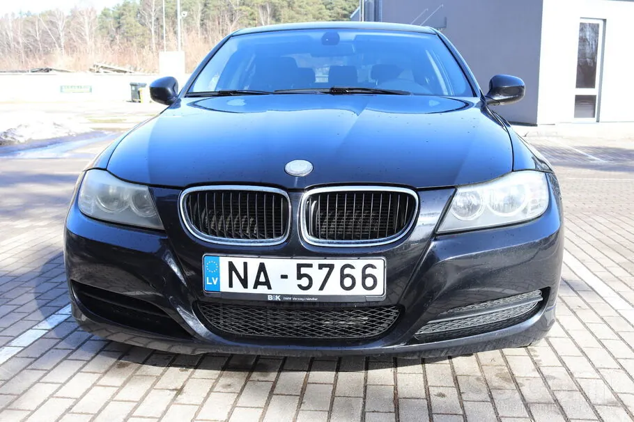 BMW 316 2010 photo 3