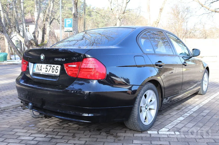 BMW 316 2010 photo 5