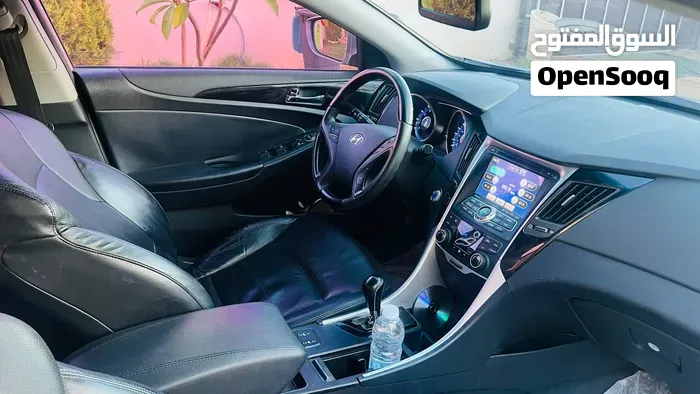 Hyundai Sonata 2011 photo 2