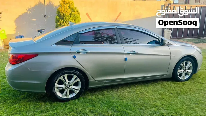 Hyundai Sonata 2011 photo 4