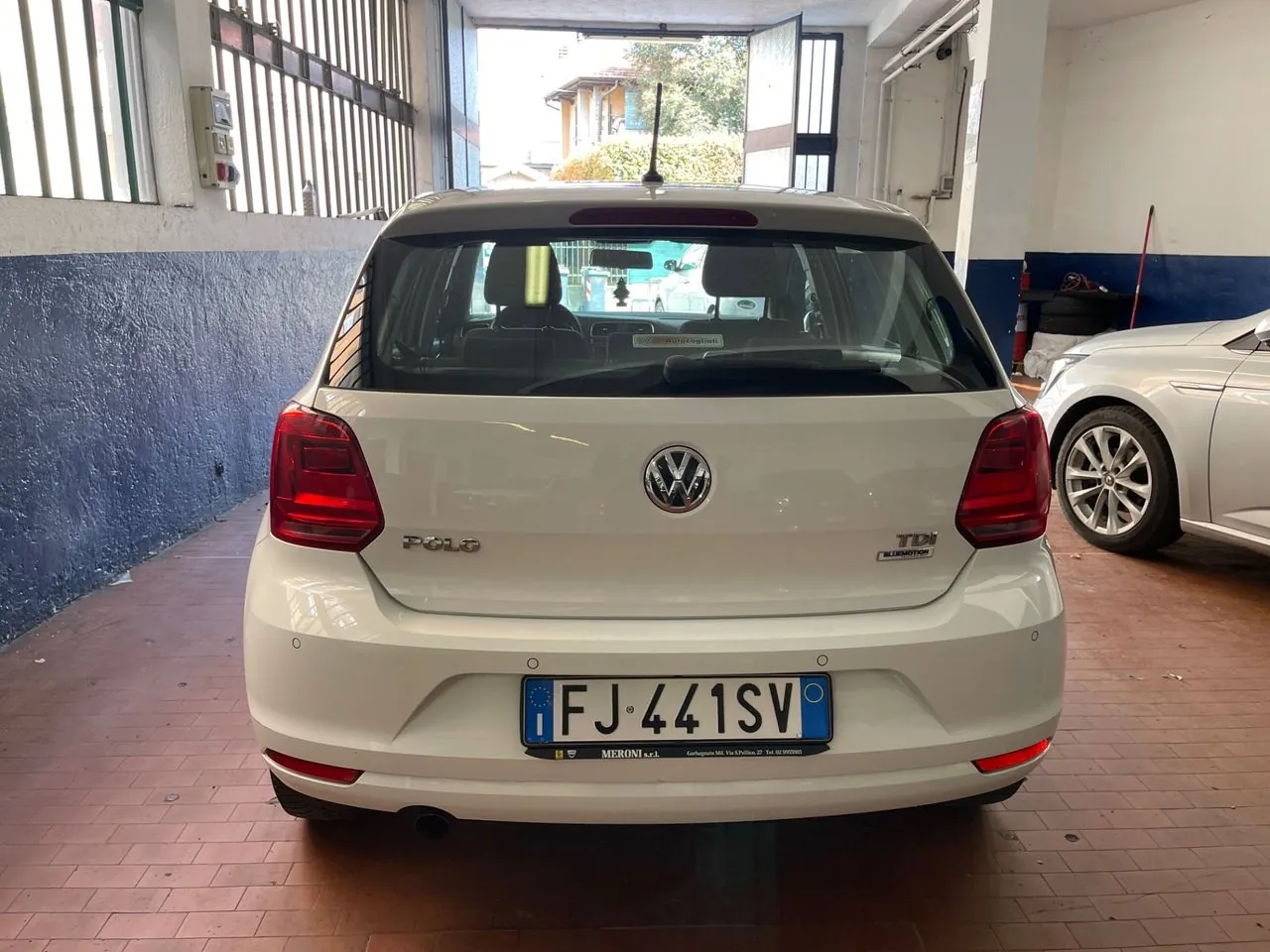 Volkswagen Polo 2017 photo 2