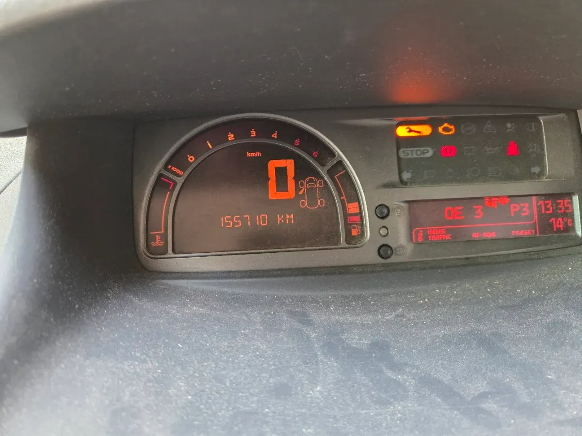 Renault Modus 2009 photo 2