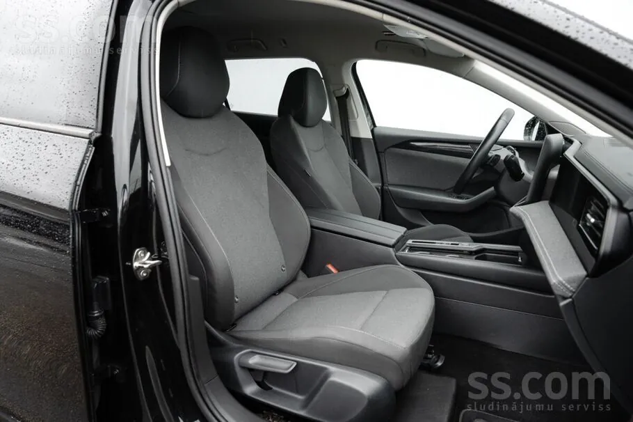 Volkswagen Passat 2024 photo 5