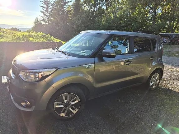 Kia Soul 2018 photo 2