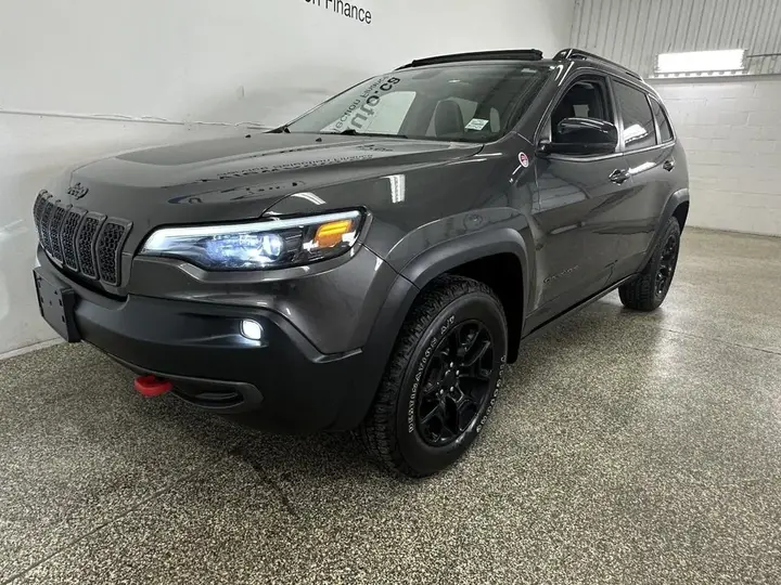 Jeep Cherokee 2022 photo 3