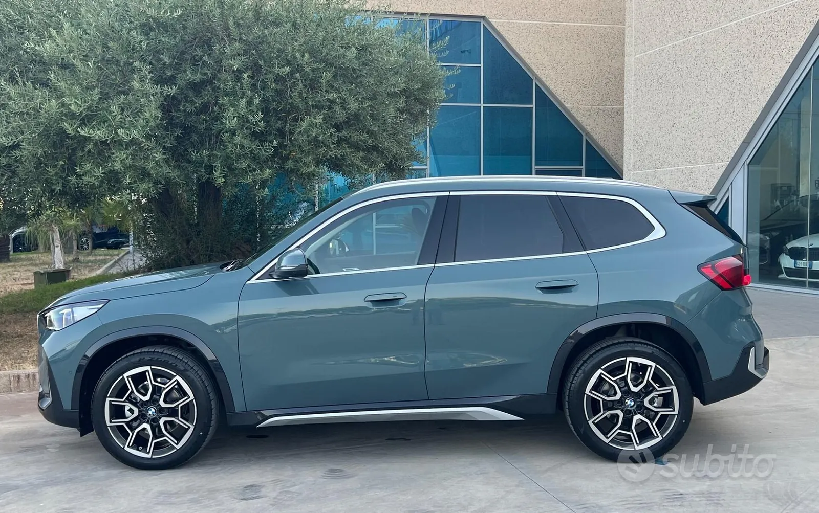 BMW X1 photo 2
