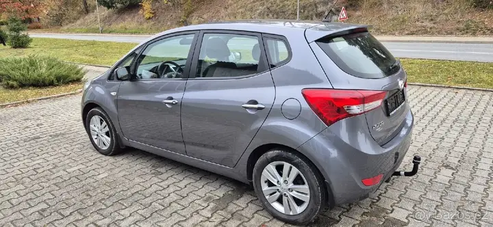 Hyundai Ix20 2013 photo 4