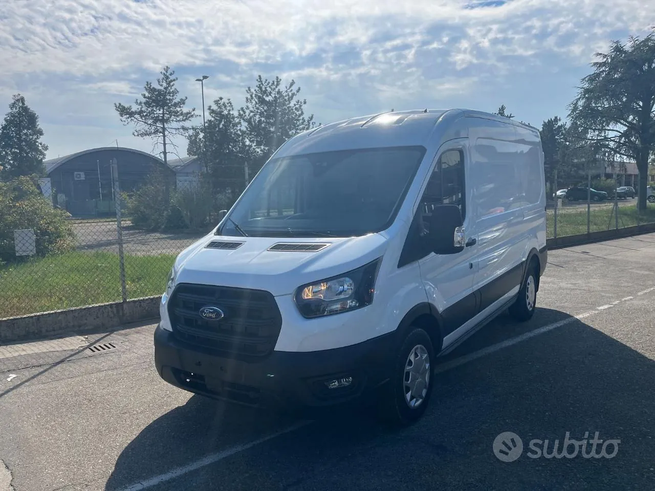 Ford Transit 2025 photo 4