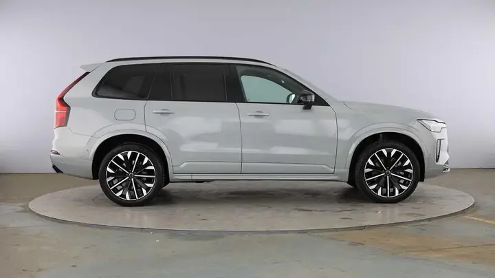 Volvo Xc90 2025 photo 2