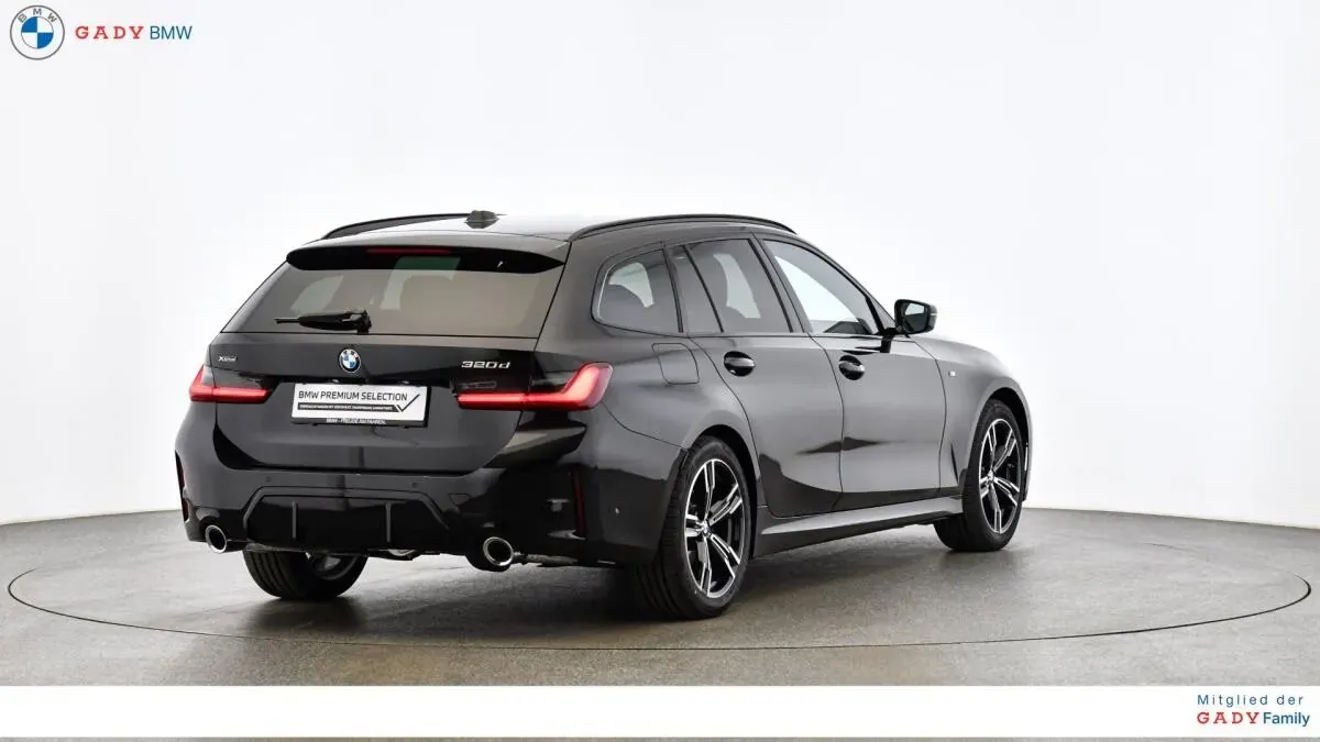 BMW 3 Series 2025 photo 2