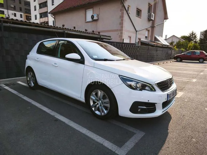 Peugeot 308 2019 photo 5