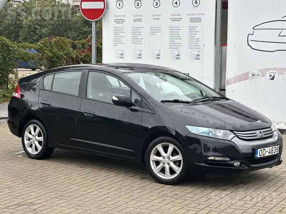 Honda Insight 2011 photo 2